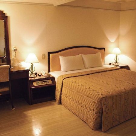 Athens Hotel Taichung Dış mekan fotoğraf