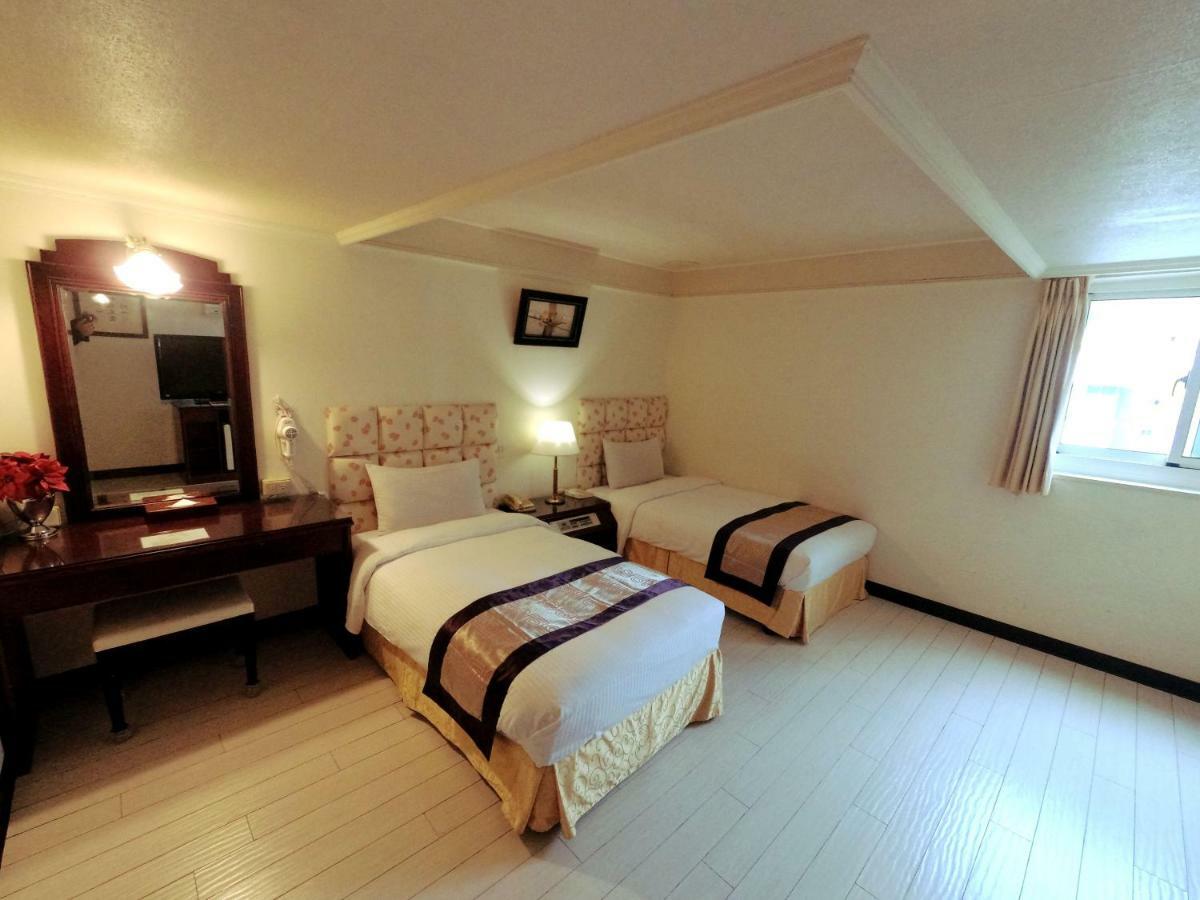 Athens Hotel Taichung Dış mekan fotoğraf
