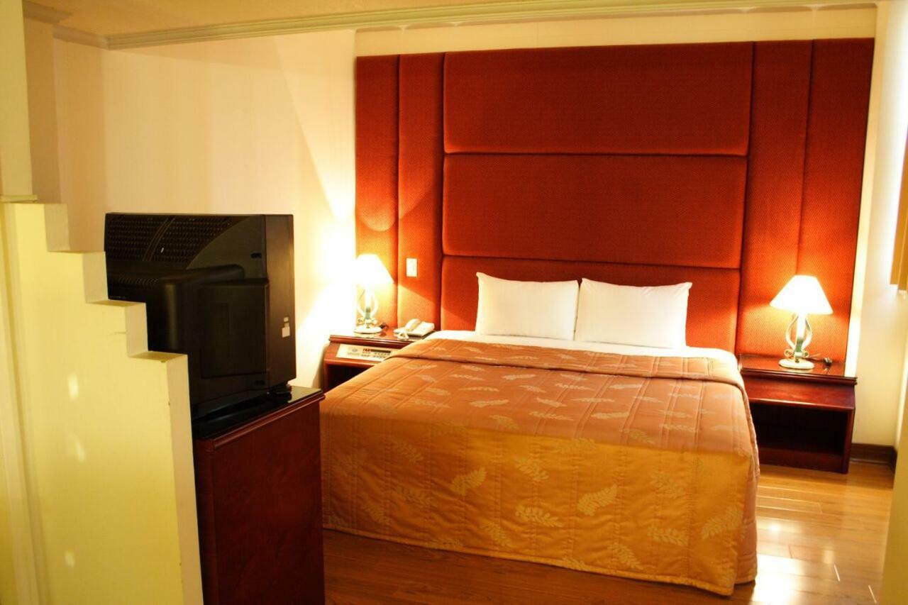 Athens Hotel Taichung Dış mekan fotoğraf